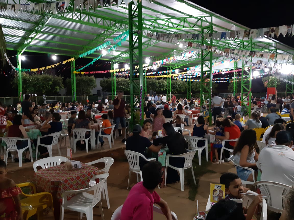 Escola pequeno príncipe recebe quadra coberta e avança na qualidade de vida de seus alunos.