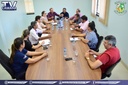 Prefeito e secretária participam de reunião por melhorias na saúde. Prefeito e secretária participam de reunião por melhorias na saúde.