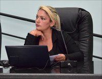 Suplente Virginia Guilarducci assume como Vereadora por 30 dias na Câmara Municipal.