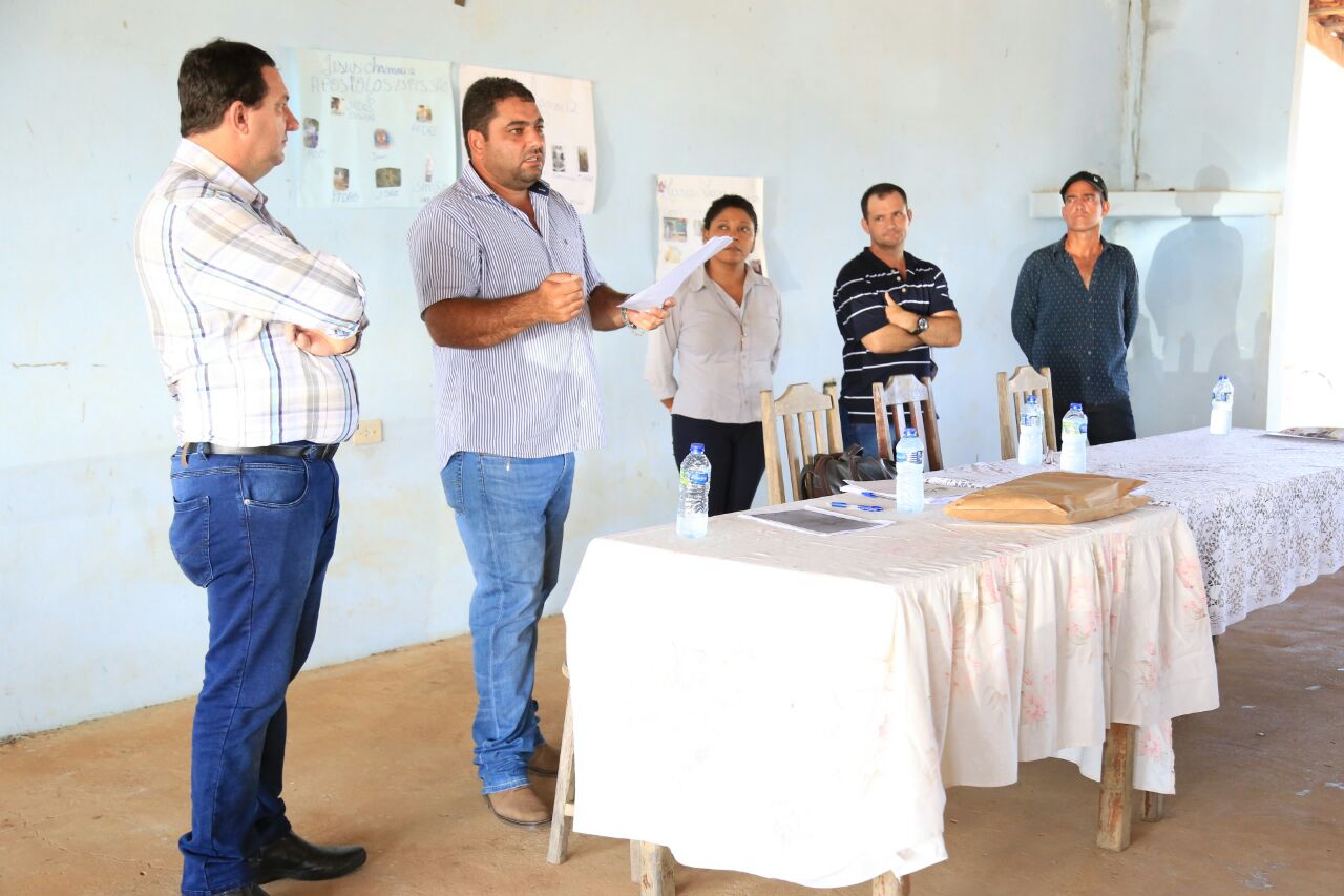 Vereador Jean do Coutinho, Presidente do Sindicato Claudia e deputado Estadual Valdir Barranco visitam assentamentos em Querência.