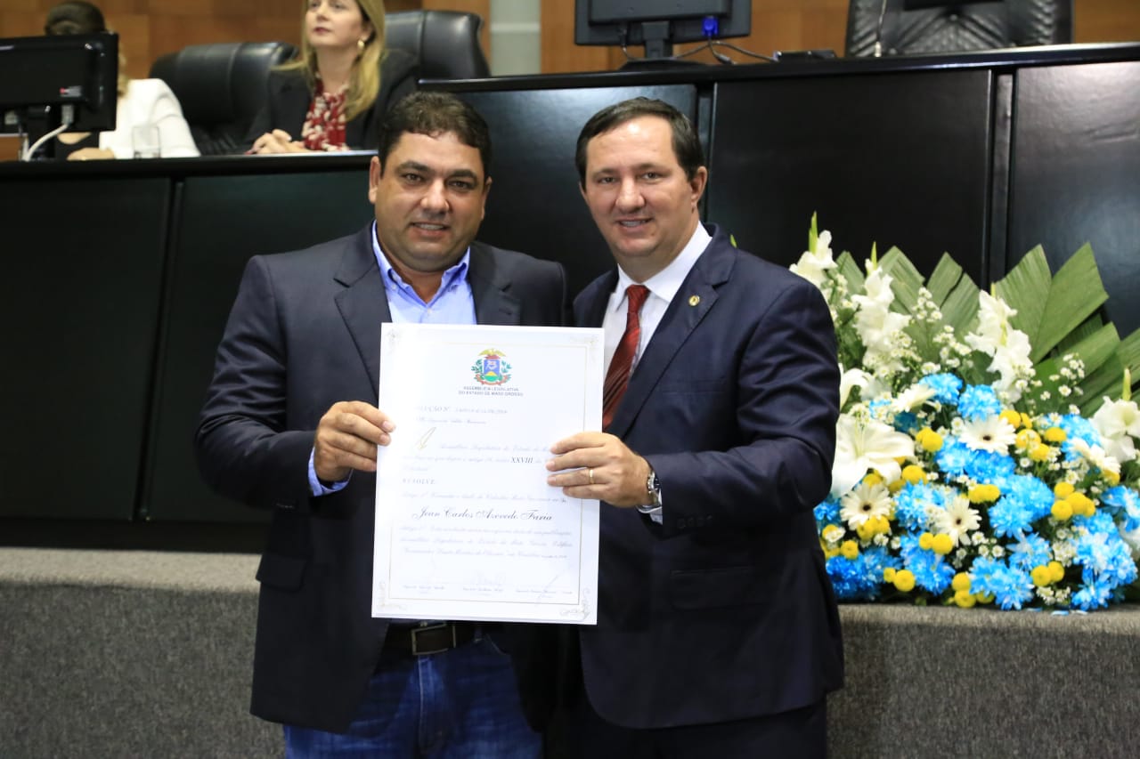 Vereador Jean do Coutinho recebe título de Cidadão Mato-grossense da Assembleia Legislativa.