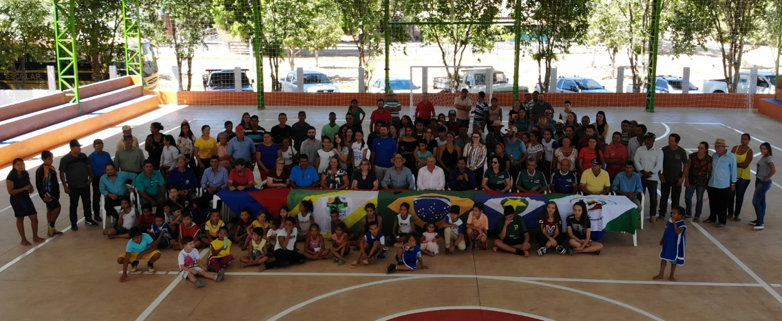 Vereadores Participam de inaugurações em assentamento.