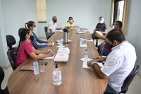 Vereadores se reúnem para tratar de assuntos referente  a próxima sessão ordinária que será realizada na próxima segunda-feira (03).